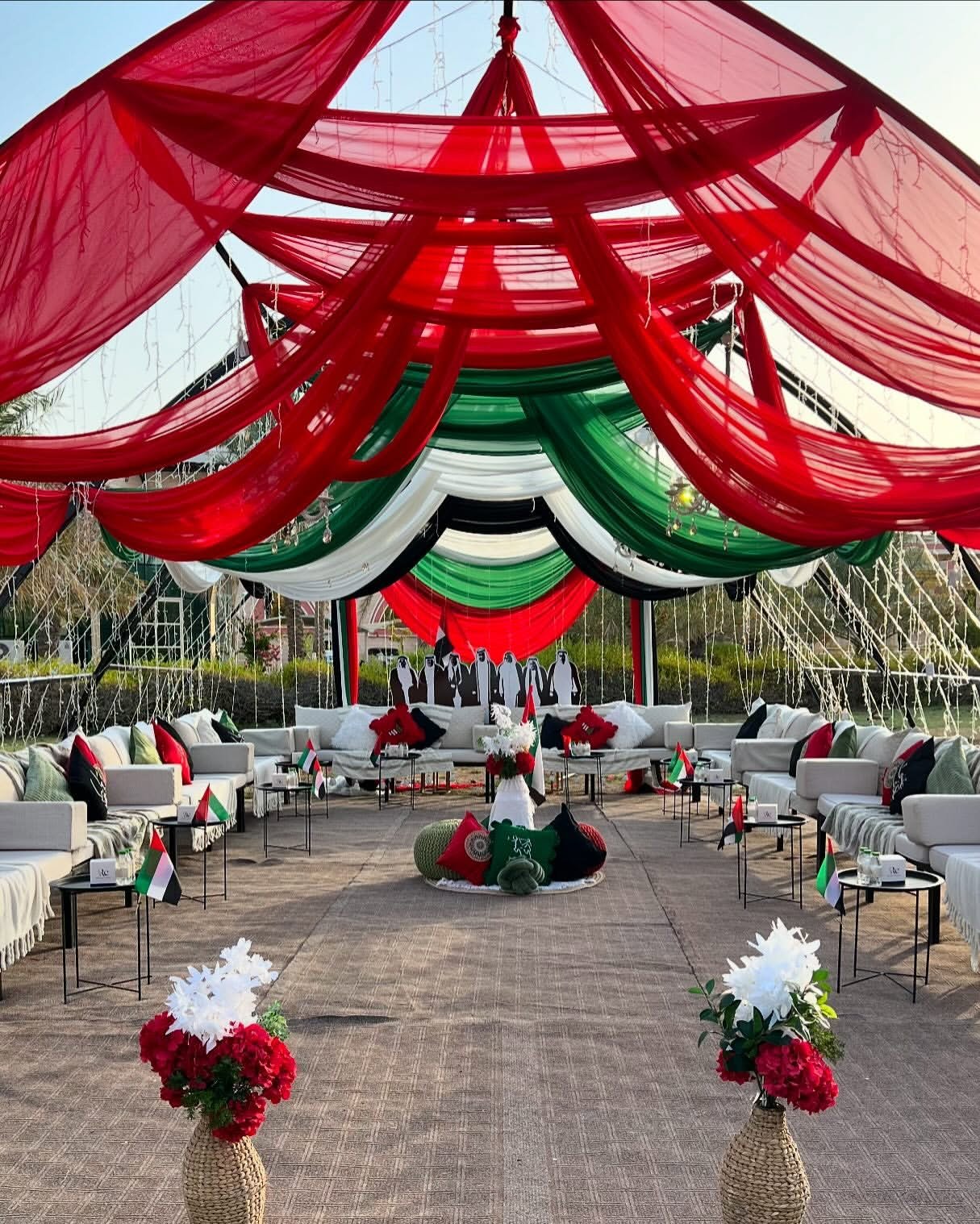 royale event أجمل شتاء في الإمارات 🇦🇪 موسم عـــ2025ــام جديدنا new يسعدنا استقبال حجوزاتكم ع (1) royale event أجمل شتاء في الإمارات 🇦🇪 موسم عـــ2025ــام جديدنا new يسعدنا استقبال حجوزاتكم ع (1)