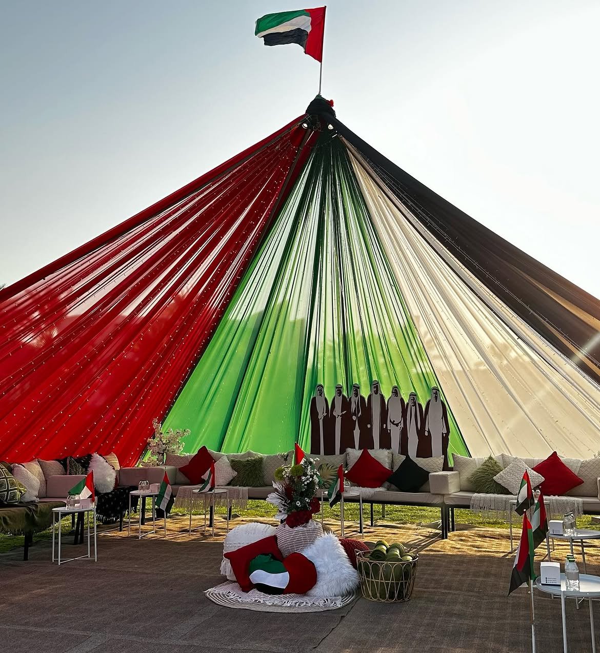 royale event أجمل شتاء في الإمارات 🇦🇪 موسم عـــ2025ــام جديدنا new يسعدنا استقبال حجوزاتكم ع (3) royale event أجمل شتاء في الإمارات 🇦🇪 موسم عـــ2025ــام جديدنا new يسعدنا استقبال حجوزاتكم ع (3)