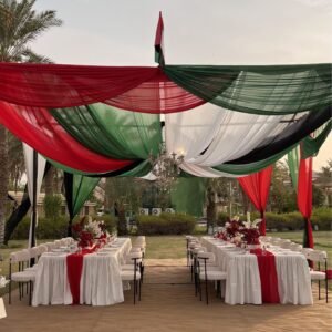 طاولات طعام عيد الاتحاد