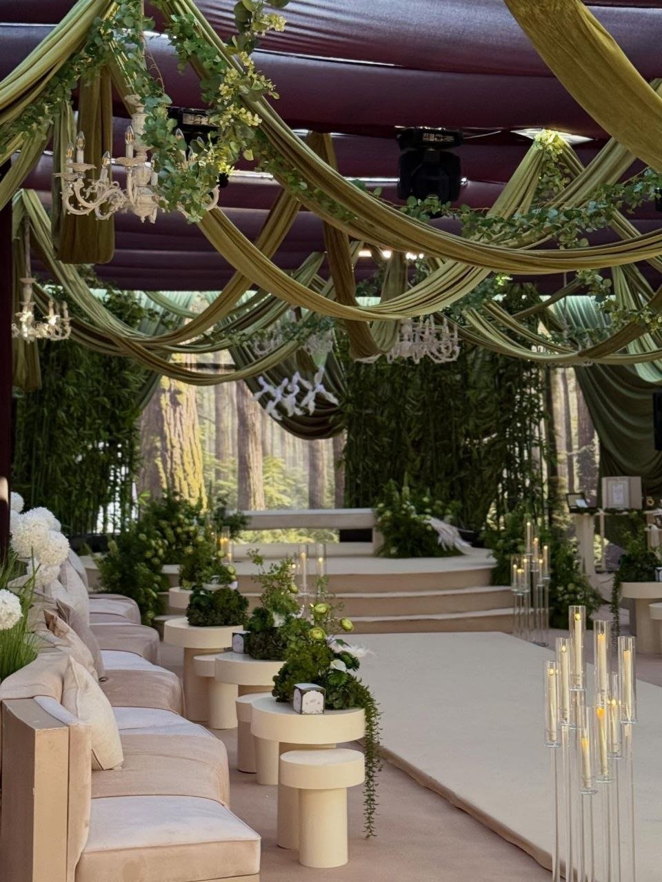 Bottom Decor